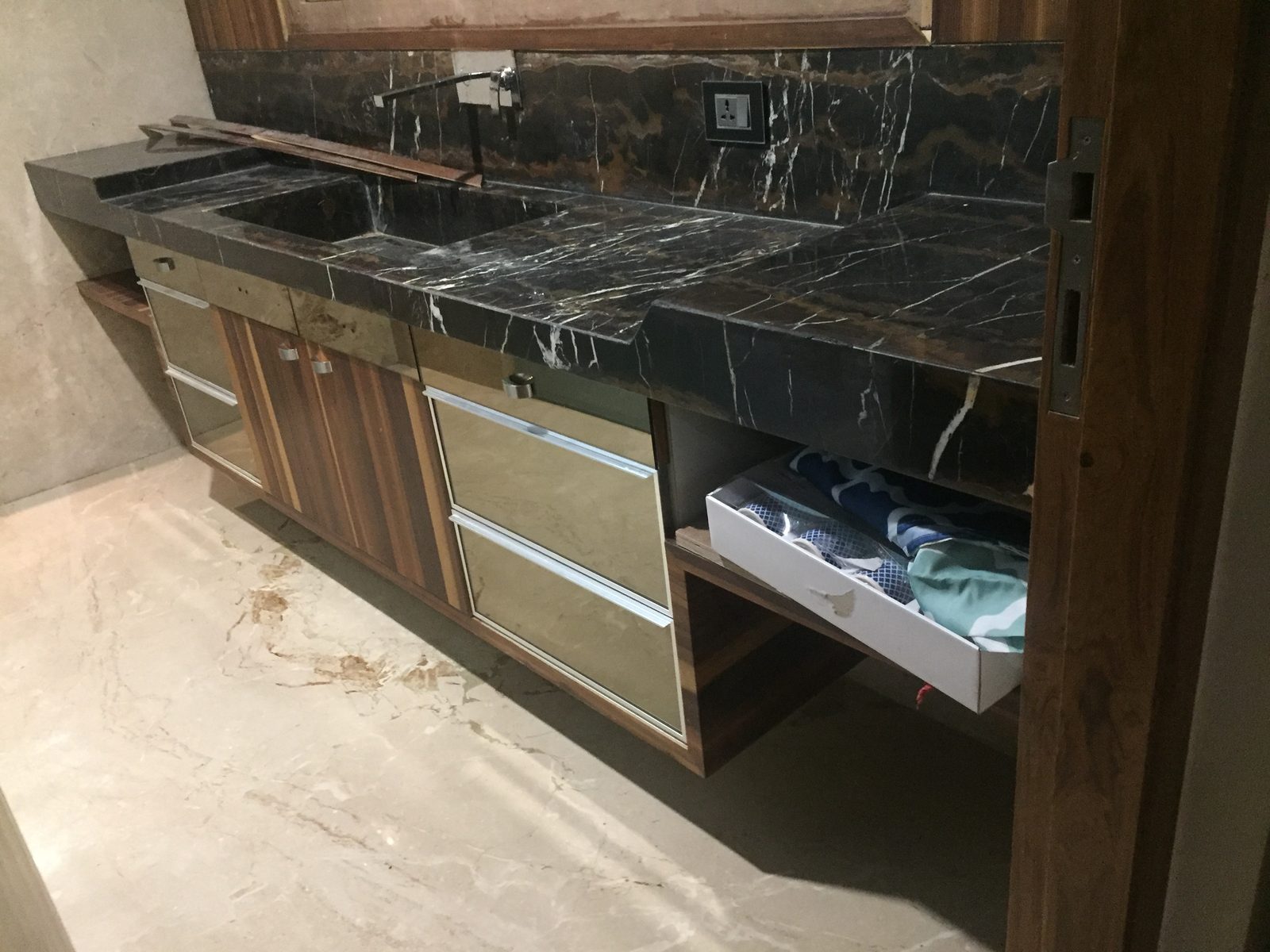 Kamdar Luxury Residence - Photo 14