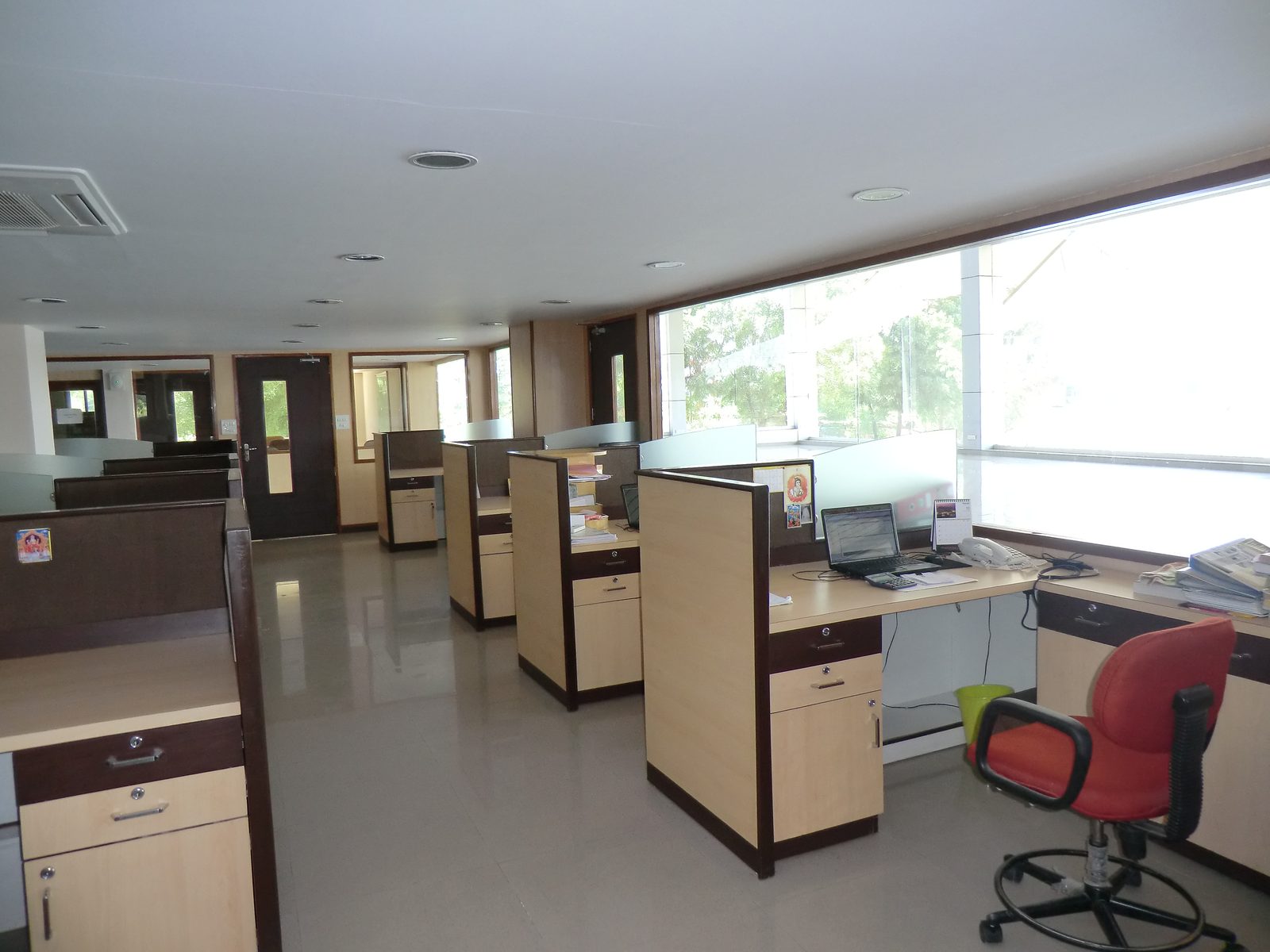Lubi Electronics Corporate HQ - Photo 15