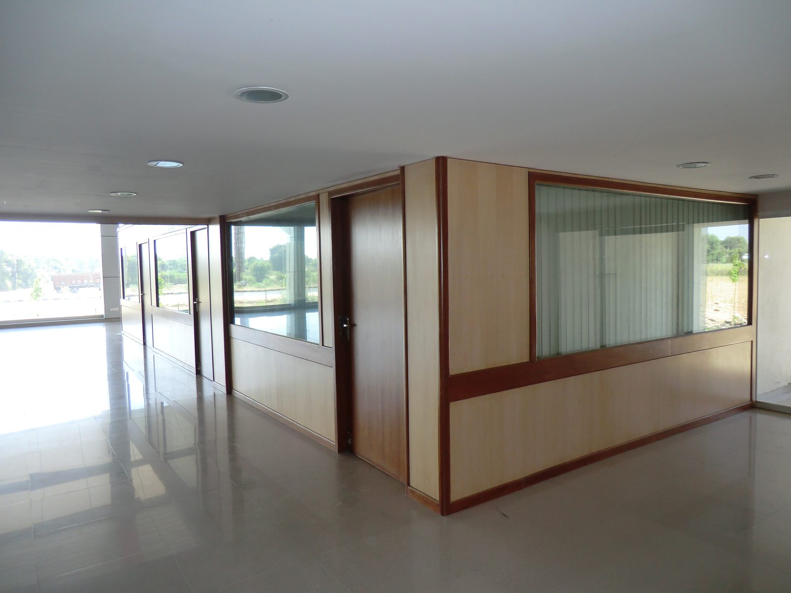 Lubi Electronics Corporate HQ - Photo 18