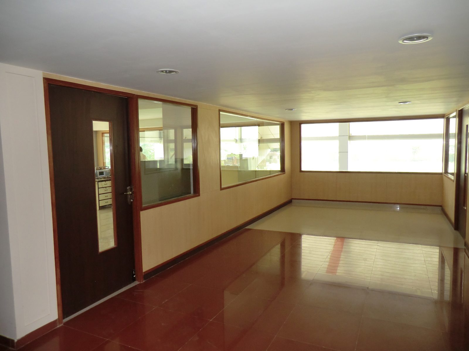 Lubi Electronics Corporate HQ - Photo 21