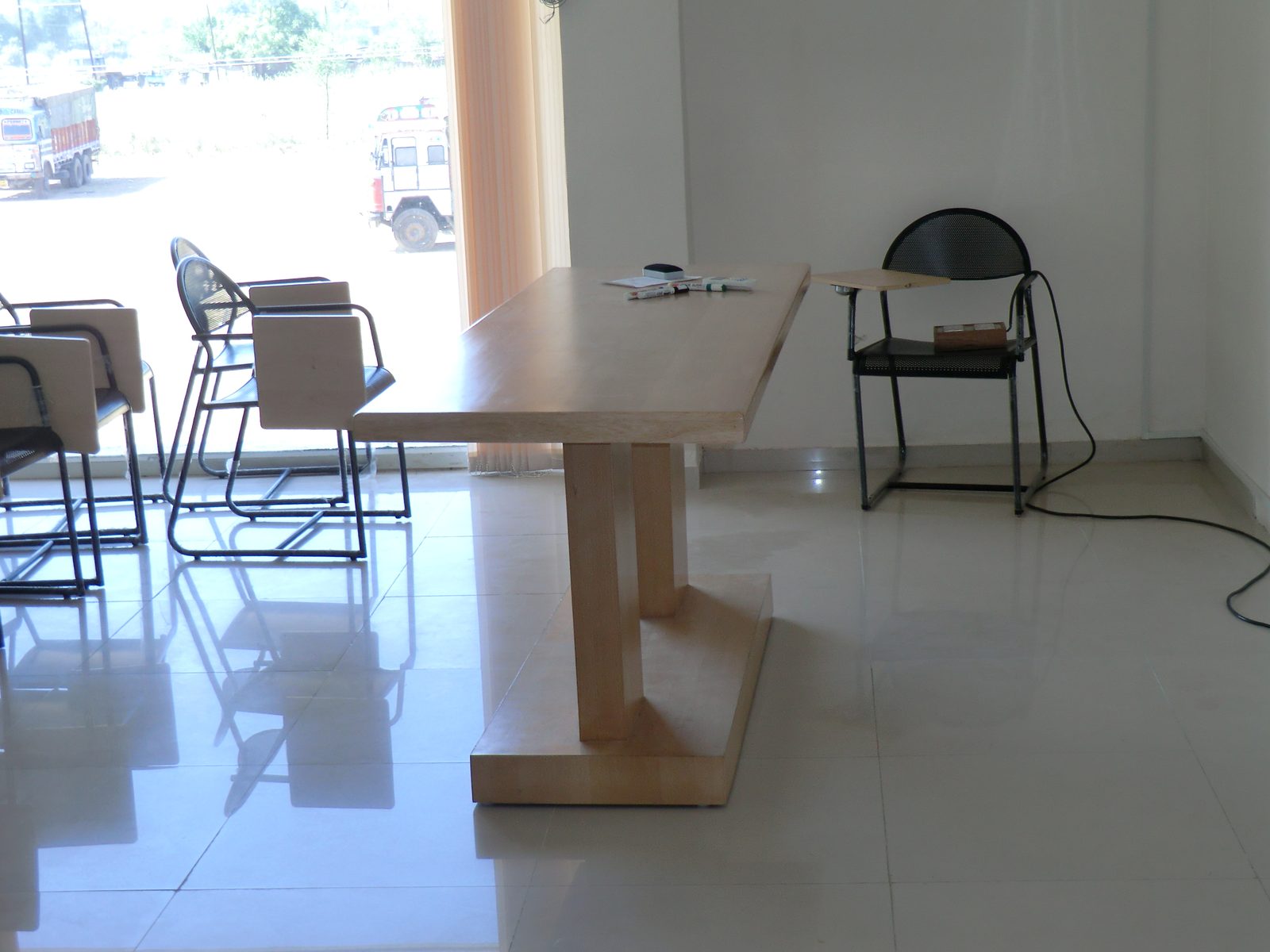 Lubi Electronics Corporate HQ - Photo 29