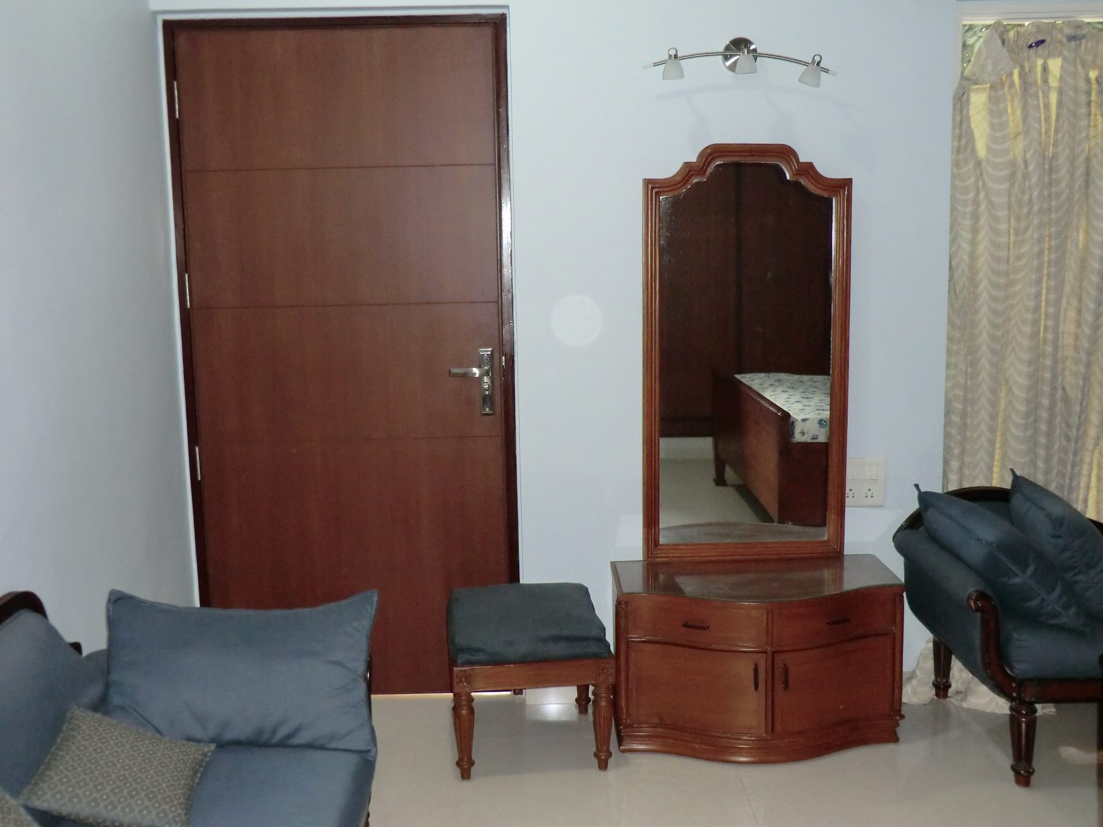 Ram Home Luxury Villa - Photo 10